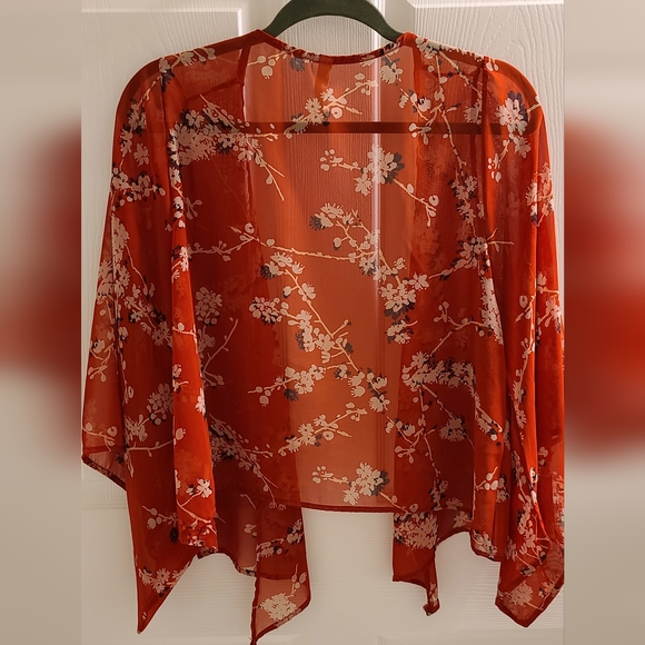 Womens Red Blue Cream Flowers Kimono Size Small Sheer Cover by Mind Code - Picture 4 of 4